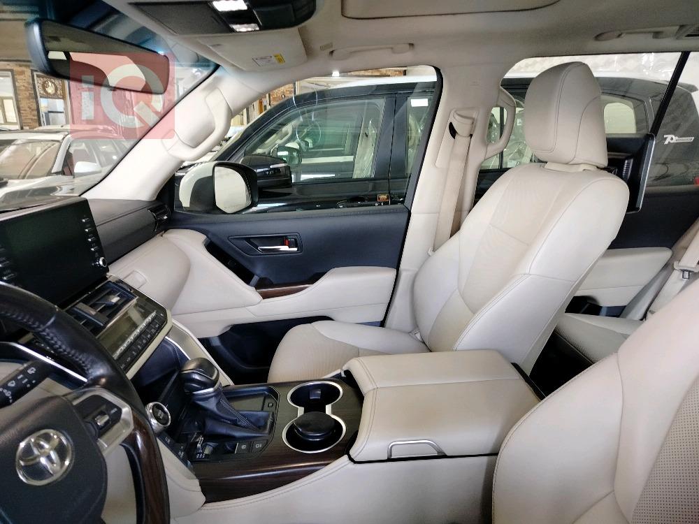 تويوتا لاندكروزر